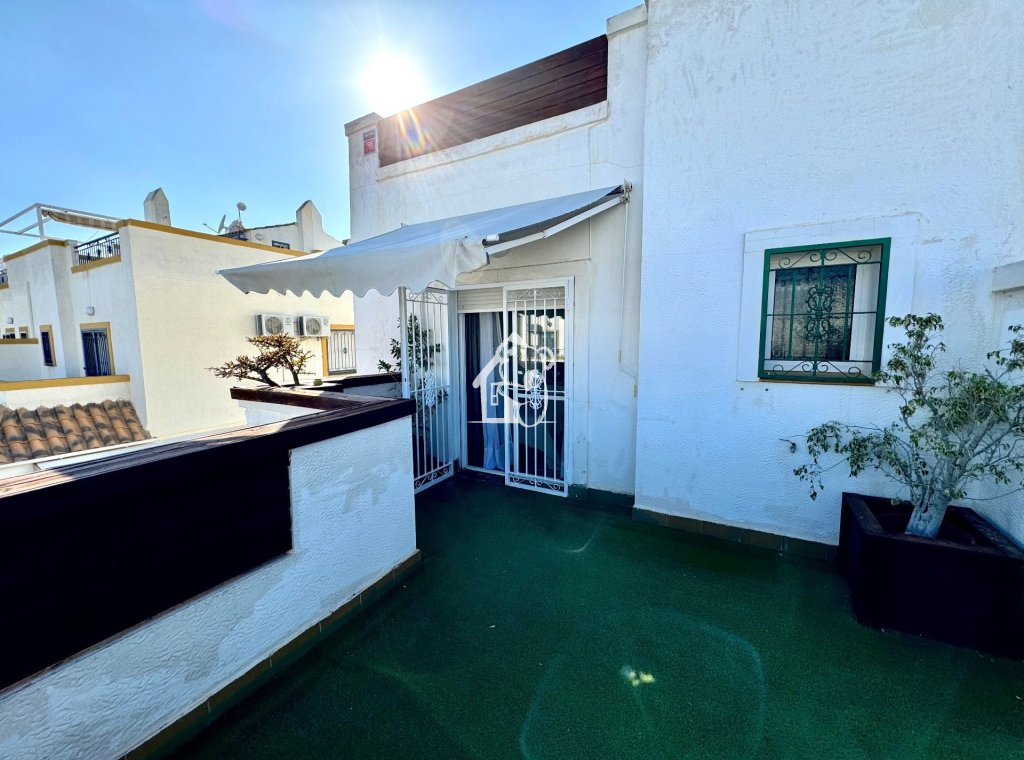 Lange Termijn Verhuur - Villa - Torrevieja