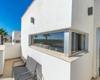 Lange Termijn Verhuur - Villa - Urbanización El Raso