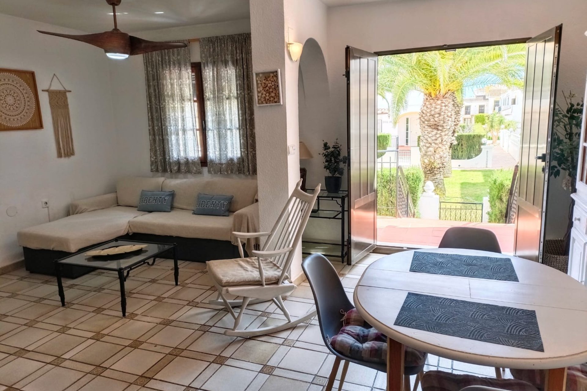 Location - Appartement - Torrevieja - Nueva Torrevieja - Aguas Nuevas