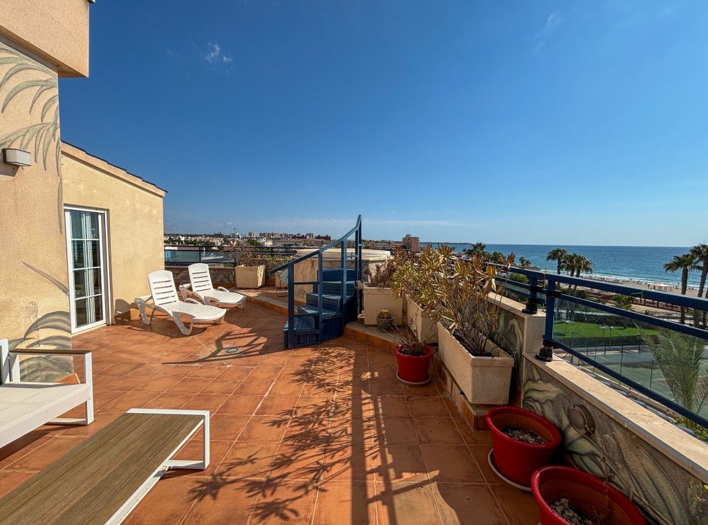 Location - Attique - Mil Palmeras