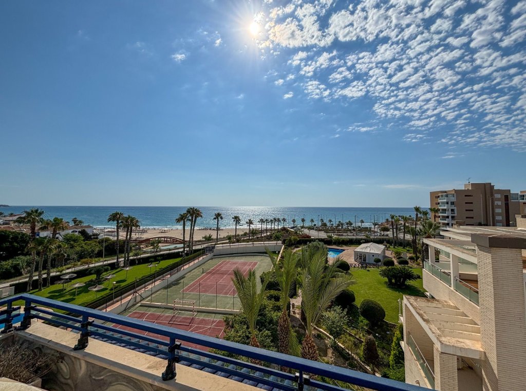 Location - Attique - Mil Palmeras
