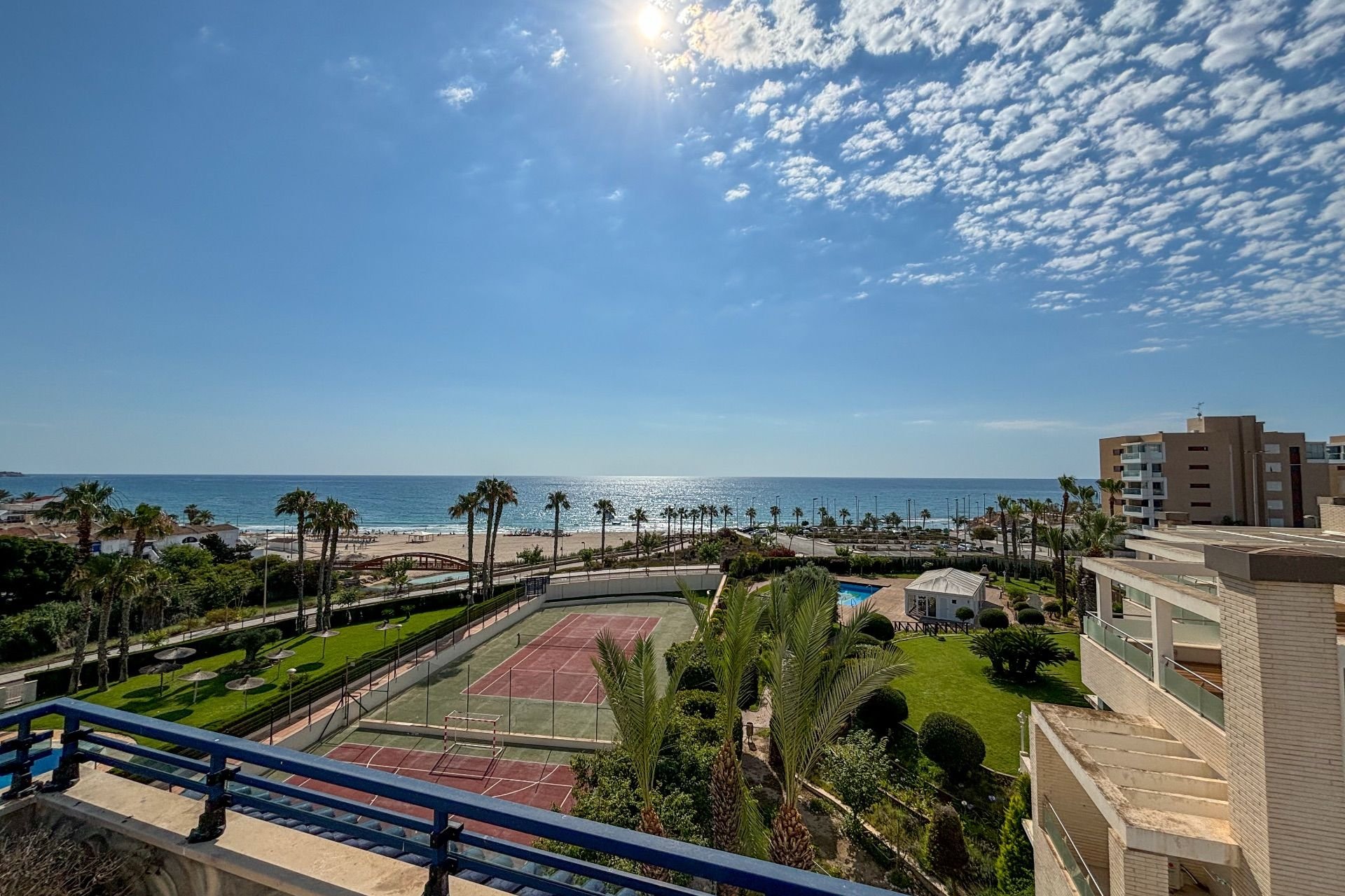 Location - Attique - Mil Palmeras