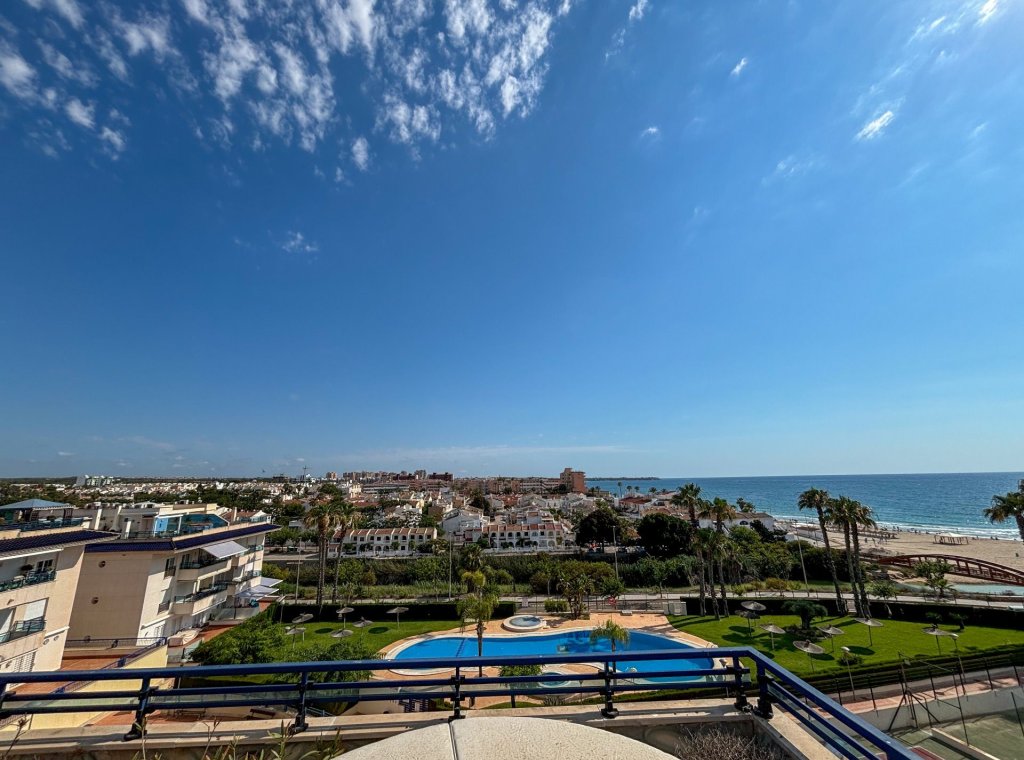 Location - Attique - Mil Palmeras