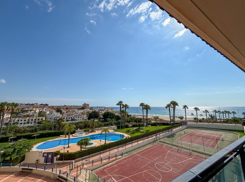Location - Attique - Mil Palmeras