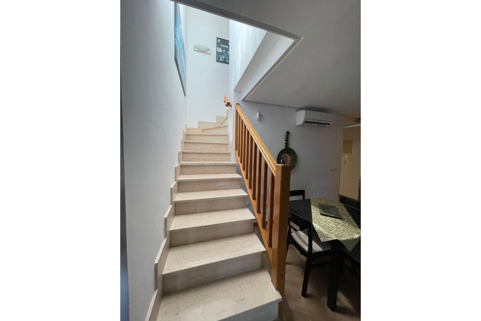 Location - Attique - Mil Palmeras