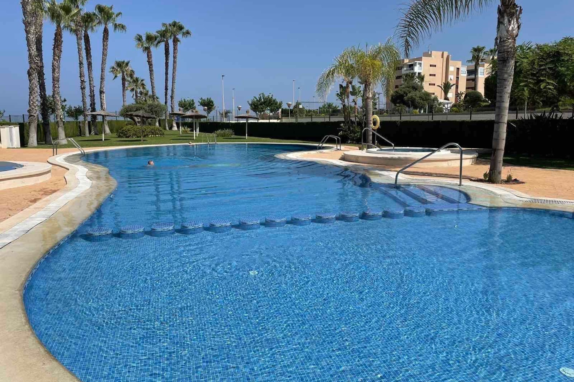 Location - Attique - Mil Palmeras