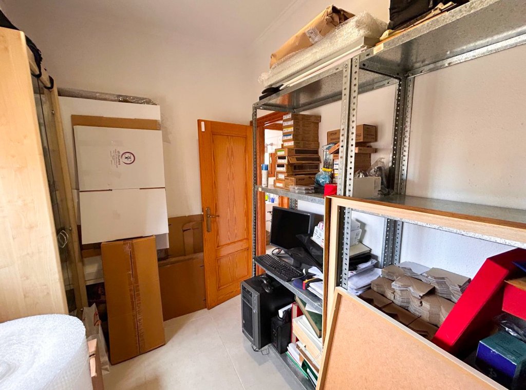 Location - Commercial - San Miguel de Salinas