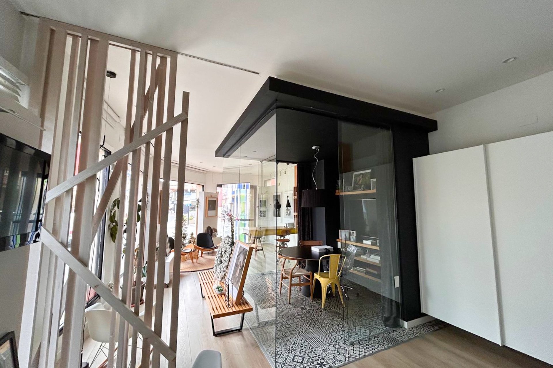 Location - Commercial - San Miguel de Salinas