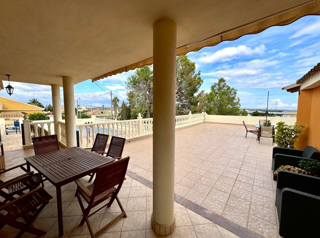 Location - Villa - Jacarilla