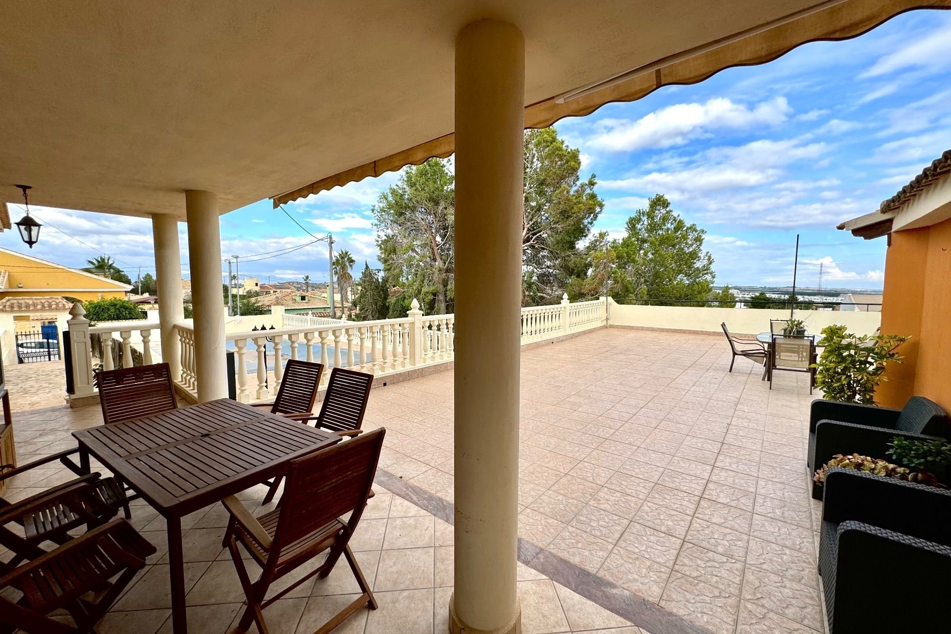 Location - Villa - Jacarilla