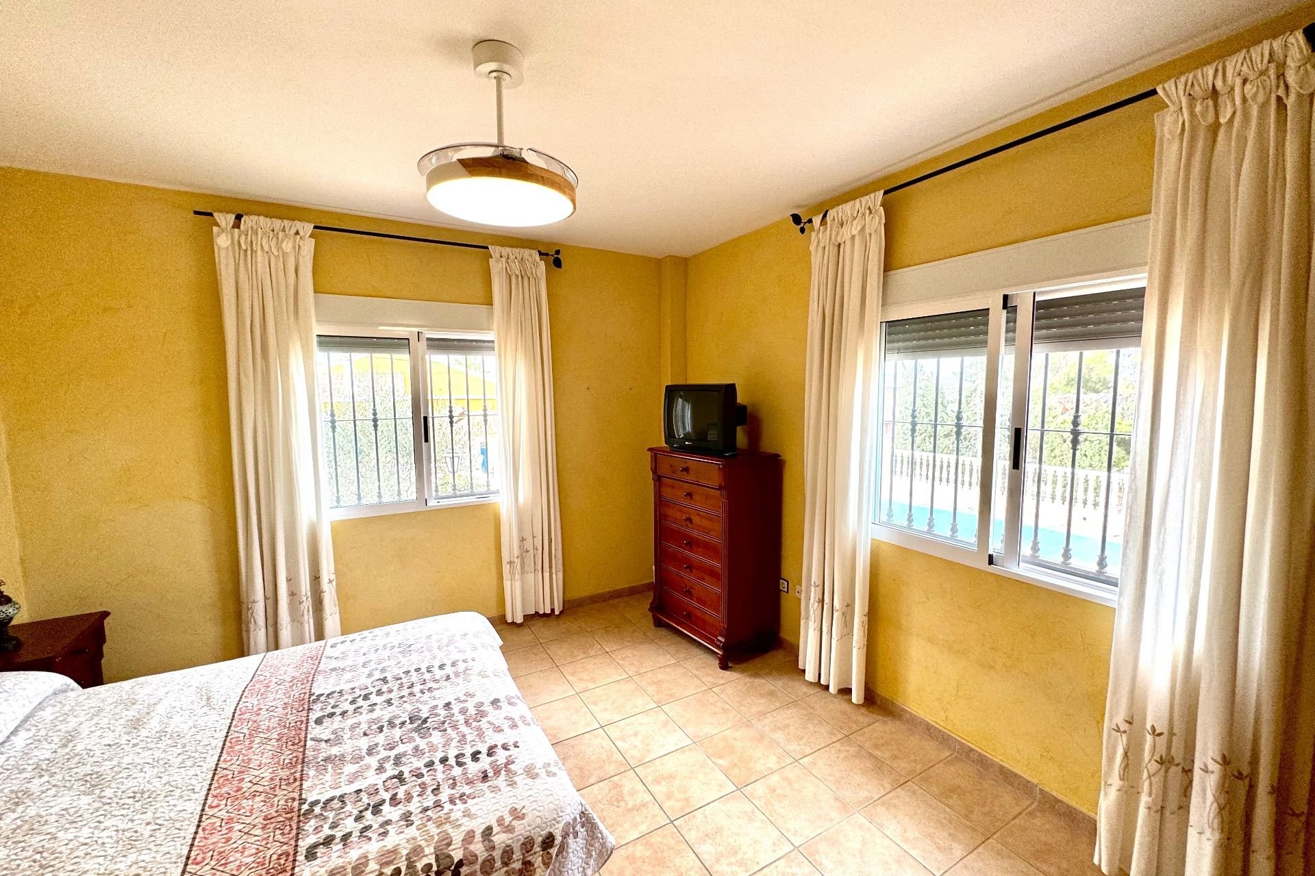 Location - Villa - Jacarilla