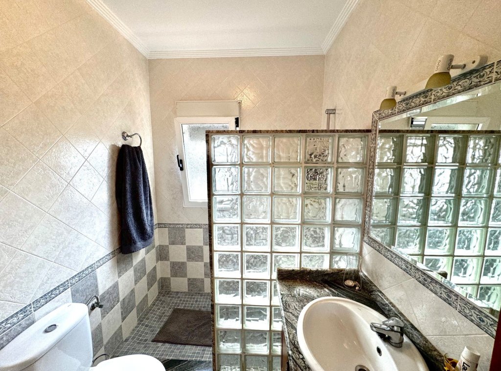 Location - Villa - Jacarilla