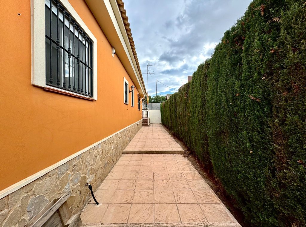 Location - Villa - Jacarilla