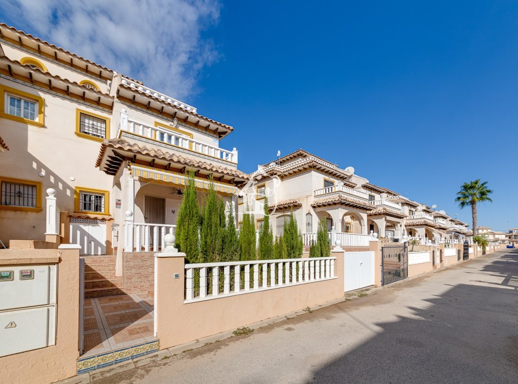 Location - Villa - Orihuela Costa - Cabo roig - La Zenia