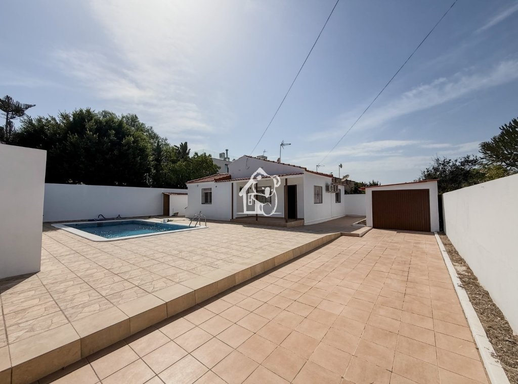 Location - Villa - Torrevieja - Los Balcones - Los Altos del Edén