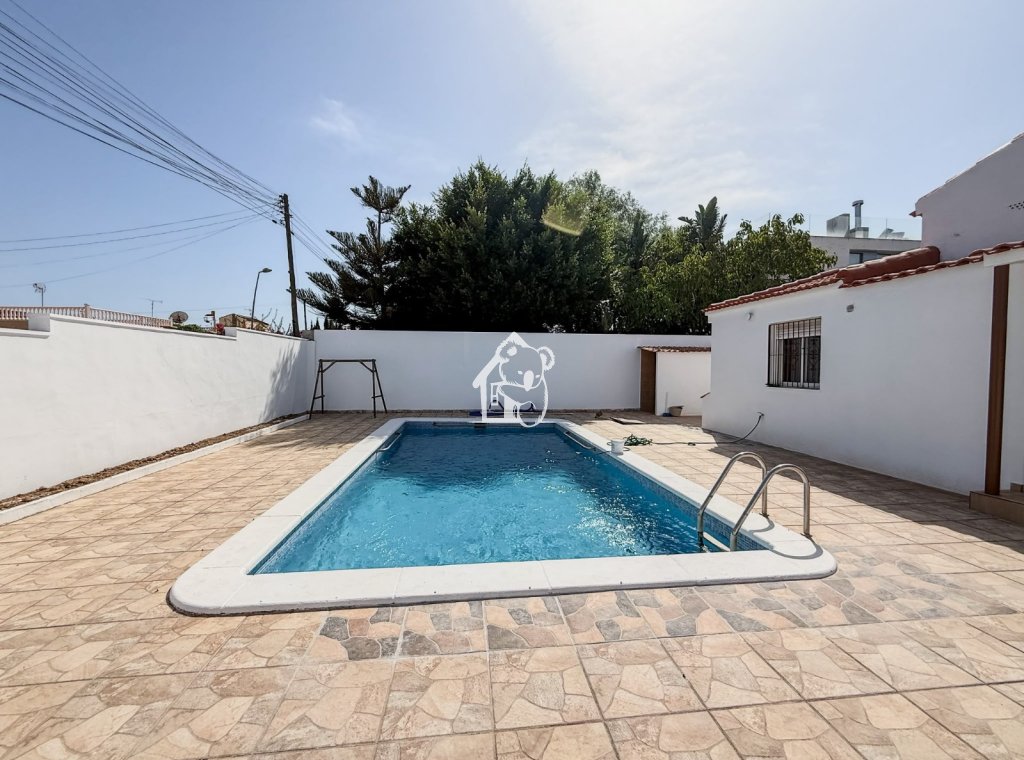Location - Villa - Torrevieja - Los Balcones - Los Altos del Edén