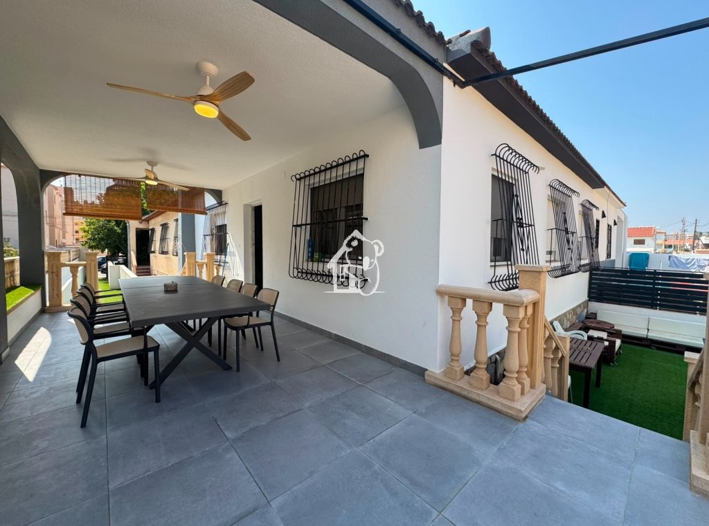 Location - Villa - Torrevieja - Torrelamata - La Mata