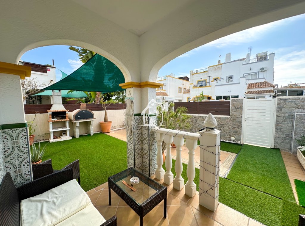 Location - Villa - Torrevieja