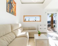 Location - Villa - Urbanización El Raso