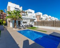 Location - Villa - Urbanización El Raso