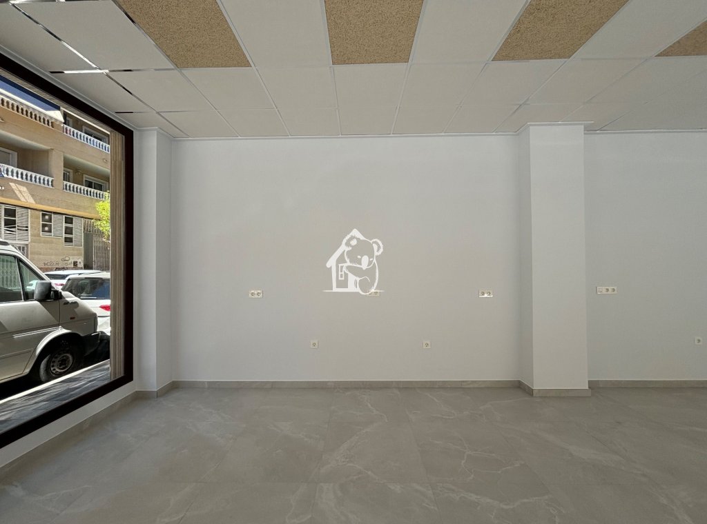 Nouvelle construction - Commercial - Torrevieja - Torrevieja Centro