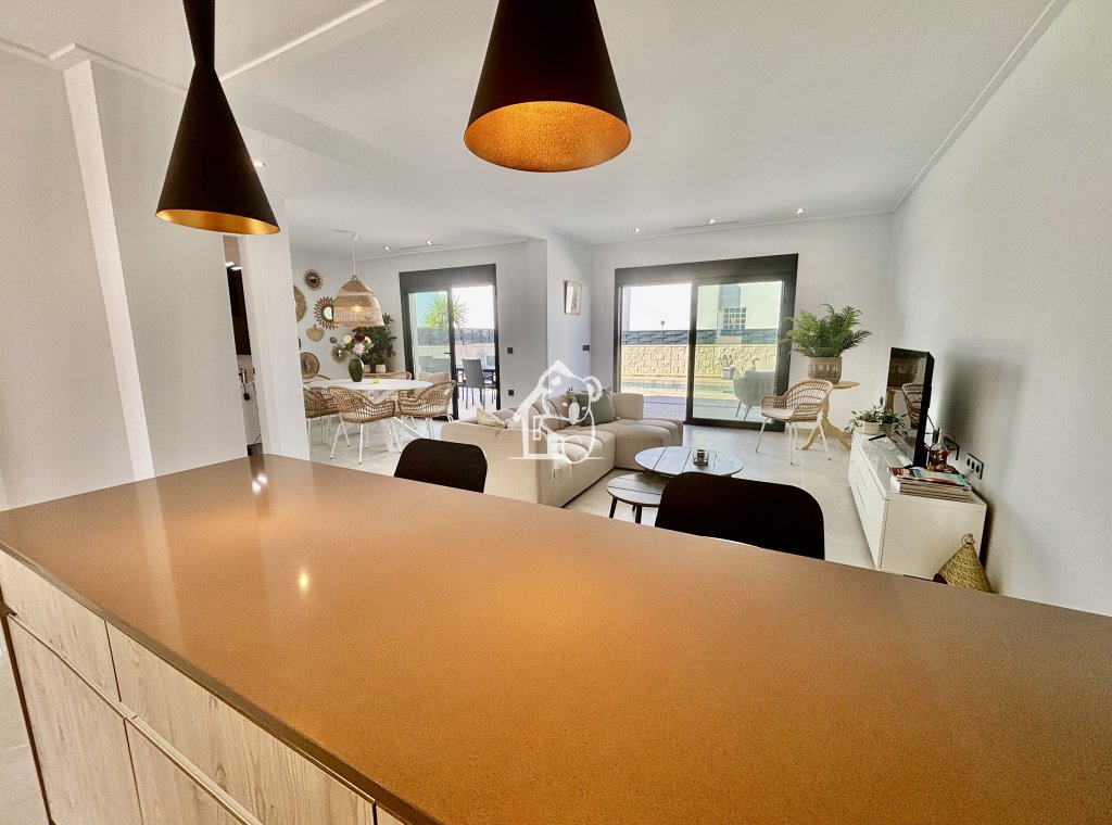 Nouvelle construction - Maison de ville - Benijofar