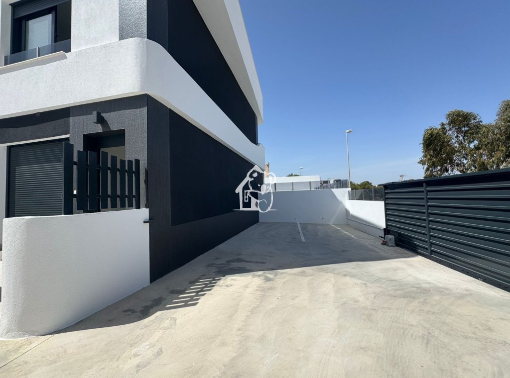Nouvelle construction - Maison de ville - Cabo Roig
