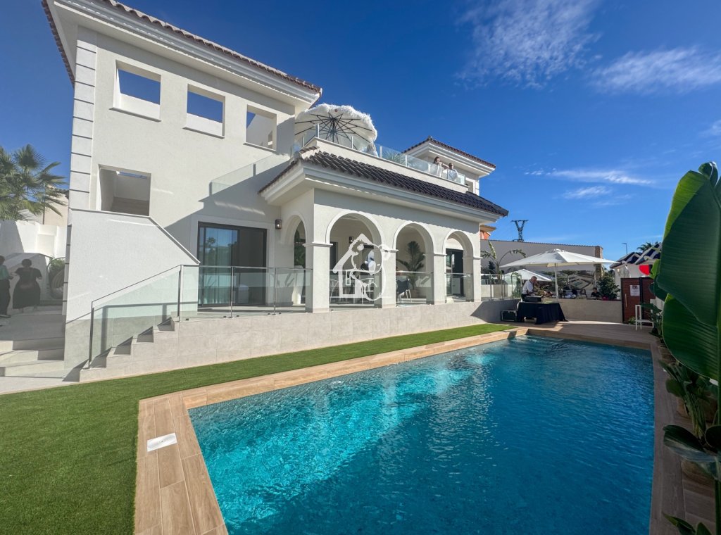 Nouvelle construction - Maison de ville - Ciudad Quesada