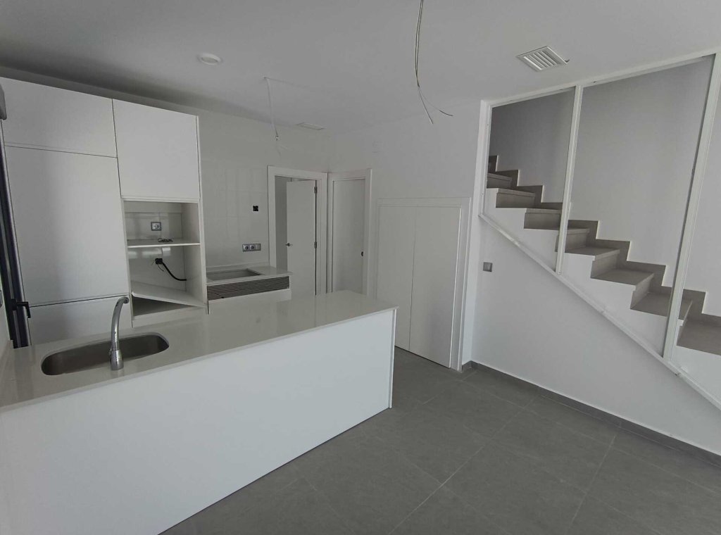 Nouvelle construction - Maison de ville - Daya Nueva
