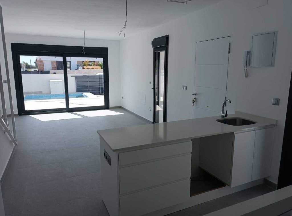 Nouvelle construction - Maison de ville - Daya Nueva