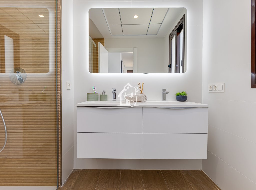 Nouvelle construction - Maison de ville - Finestrat