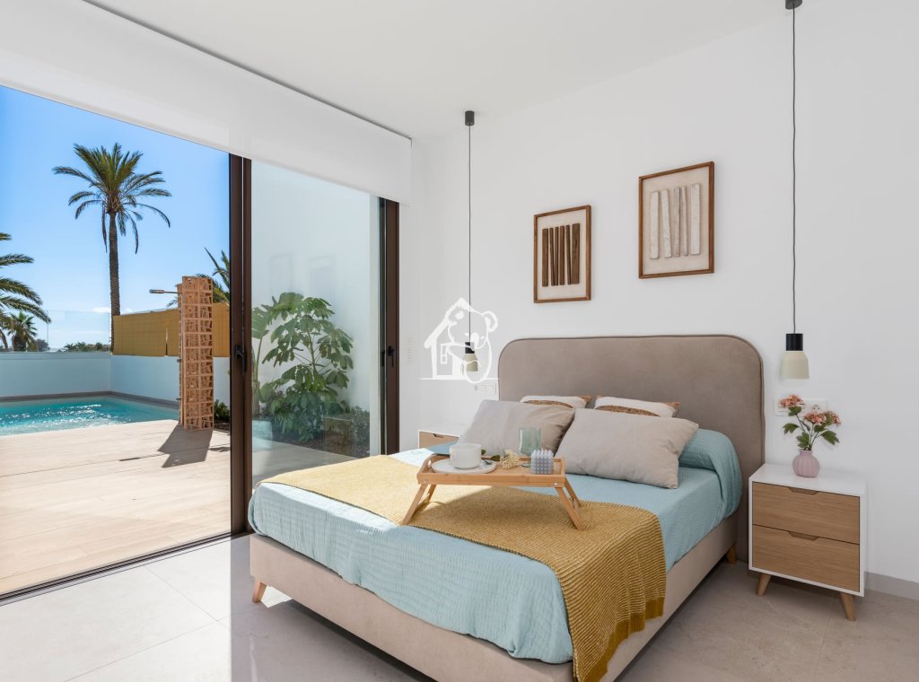 Nouvelle construction - Maison de ville - Los Alcázares