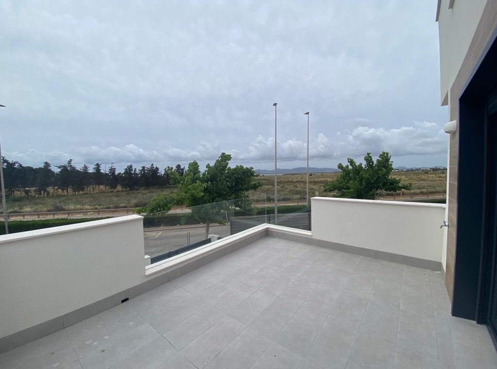 Nouvelle construction - Maison de ville - Los Alcázares