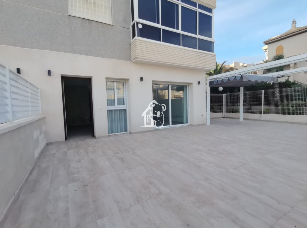 Новое здание - Квартира / квартира - Torrevieja