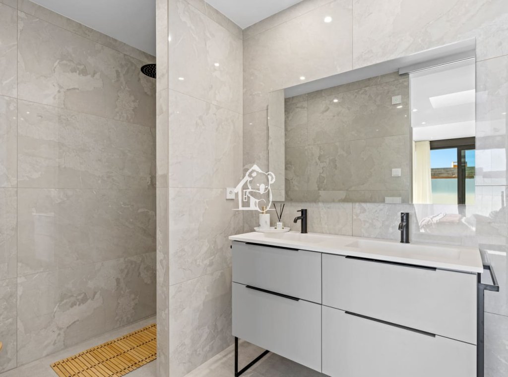 Новое здание - Таунхаус - Polop