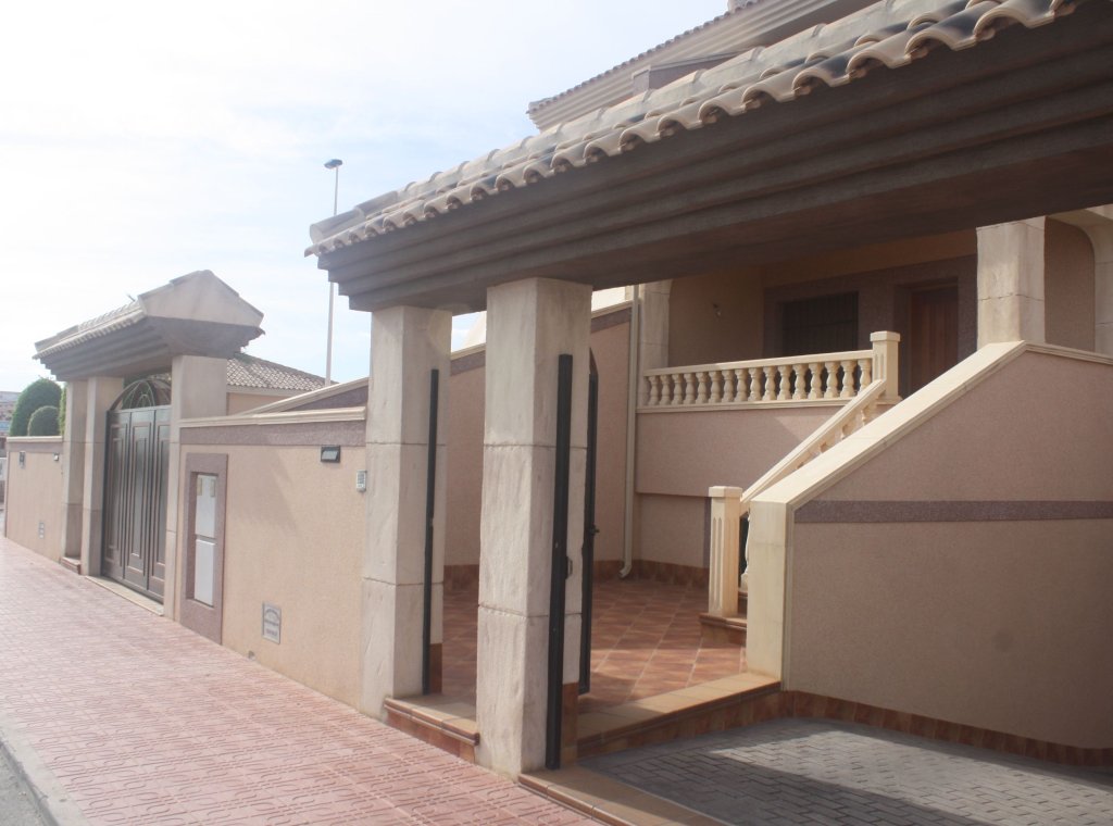 Новое здание - Таунхаус - Torrevieja