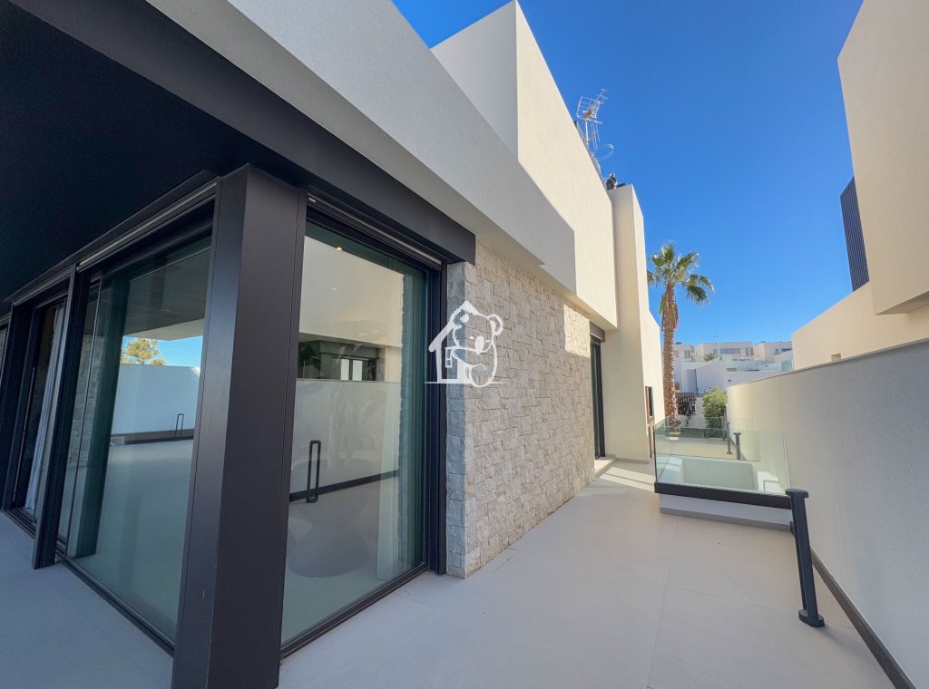 Новое здание - Villa - Algorfa