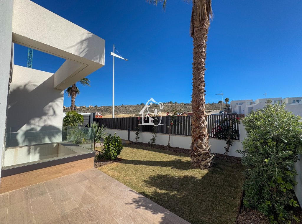 Новое здание - Villa - Algorfa