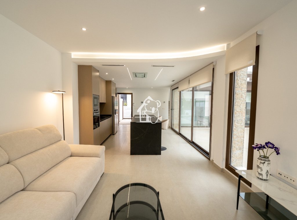 Новое здание - Villa - Almoradí