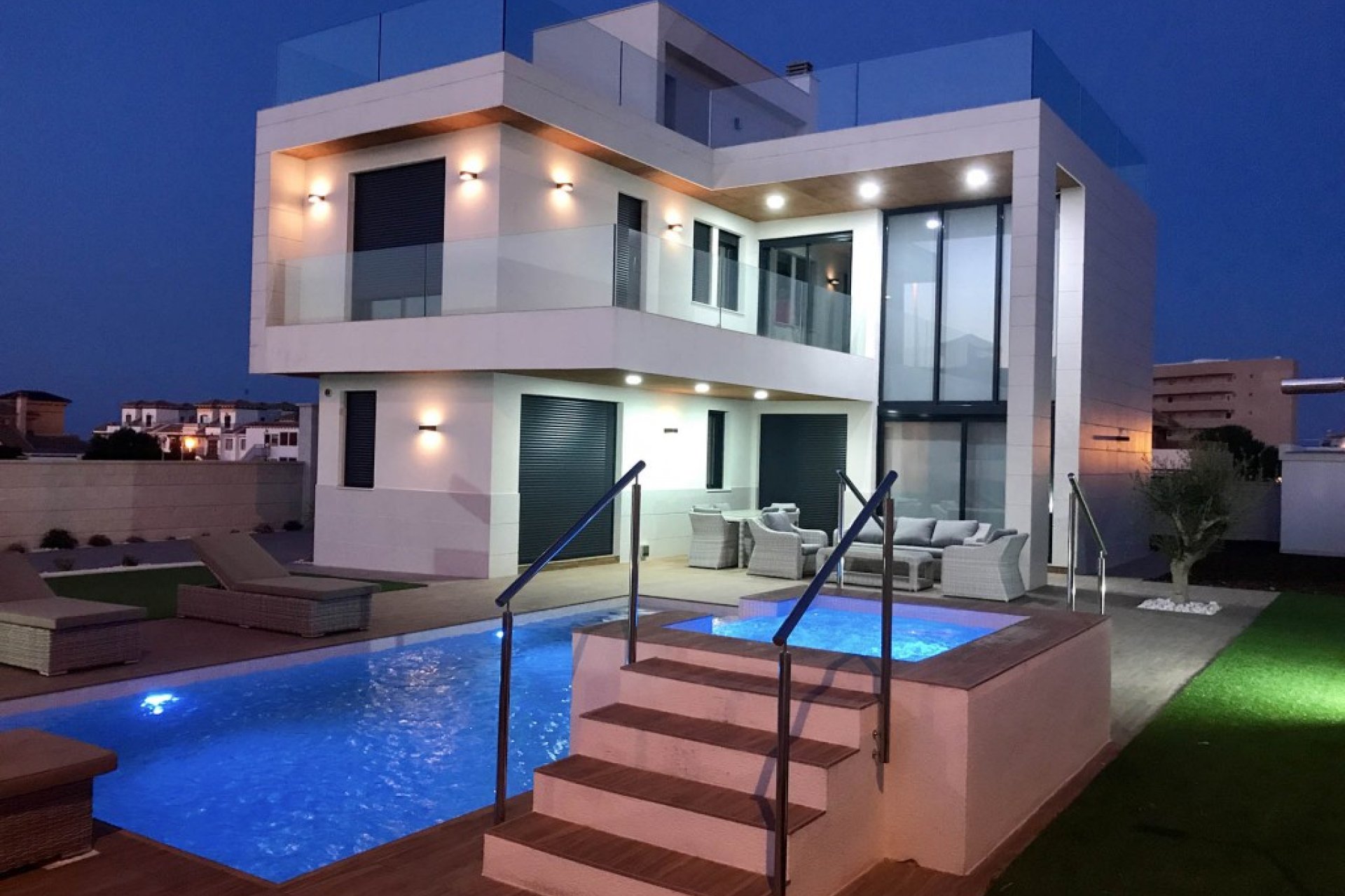 Новое здание - Villa - Dehesa de Campoamor