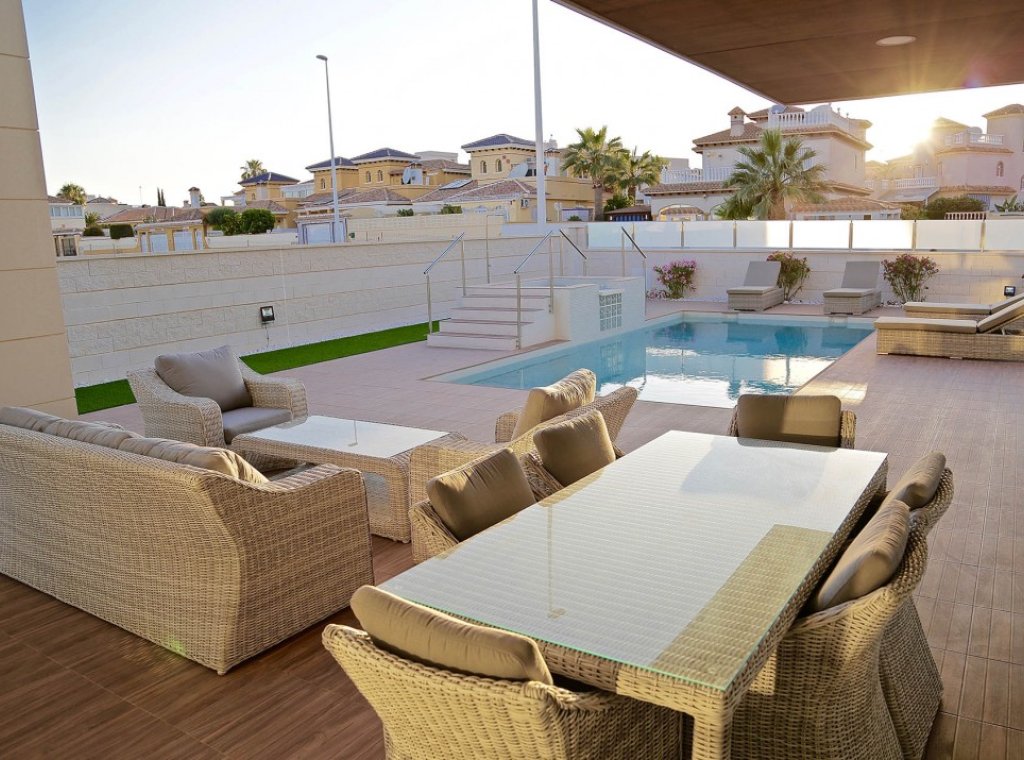Новое здание - Villa - Dehesa de Campoamor