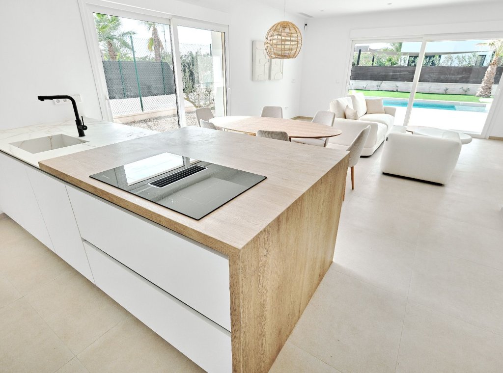 Новое здание - Villa - Los Montesinos
