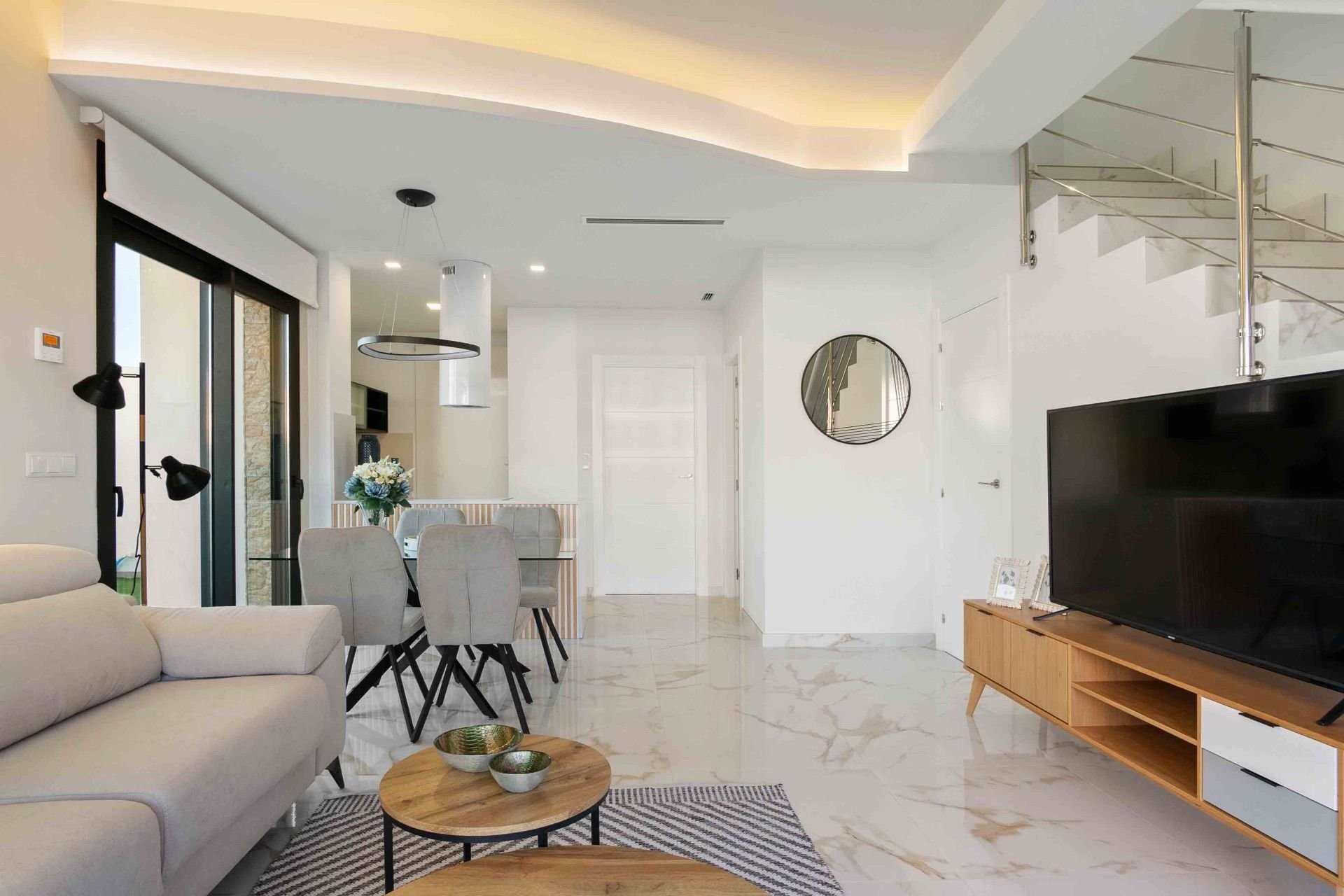 Новое здание - Villa - Montesinos, Los