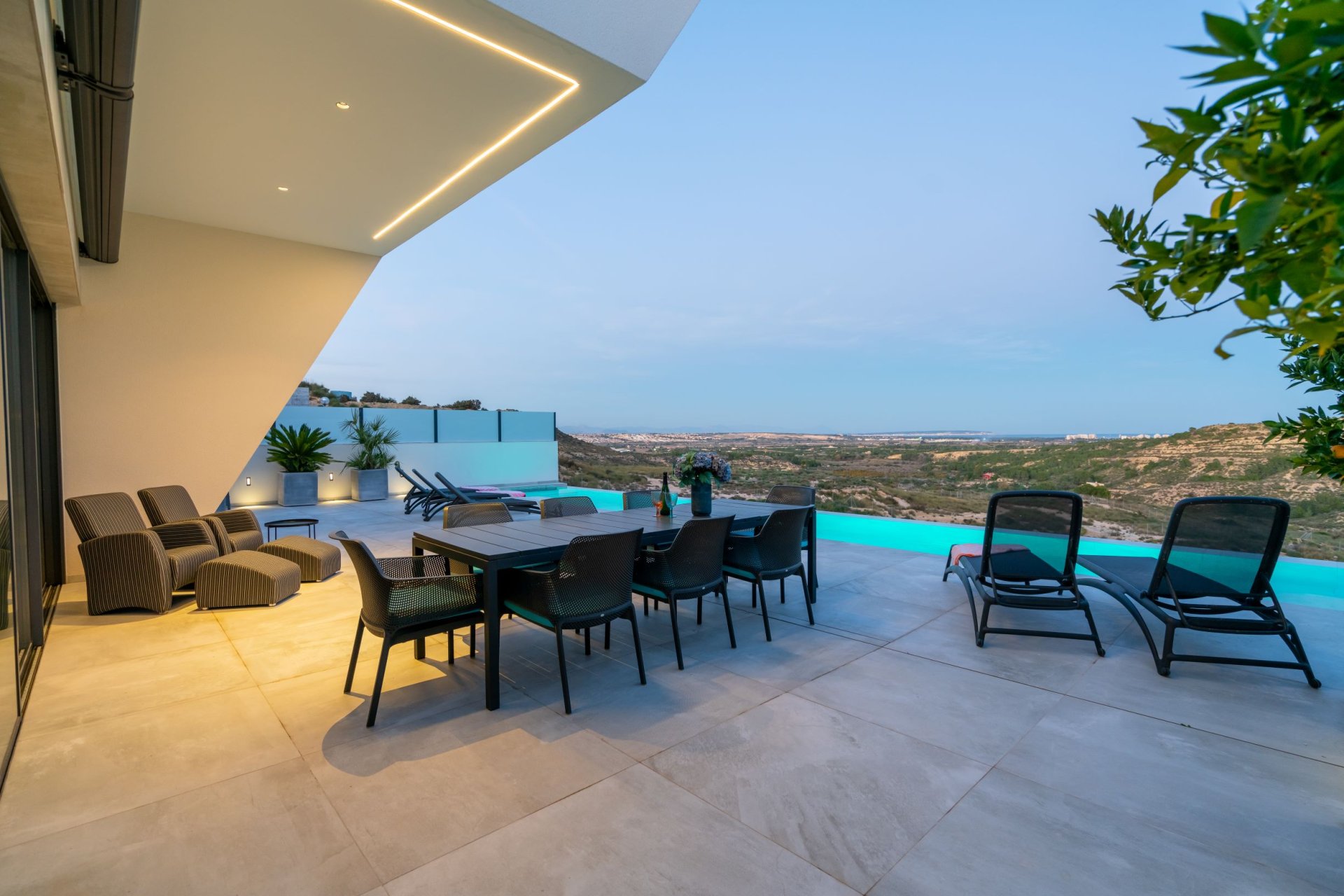 Новое здание - Villa - Rojales