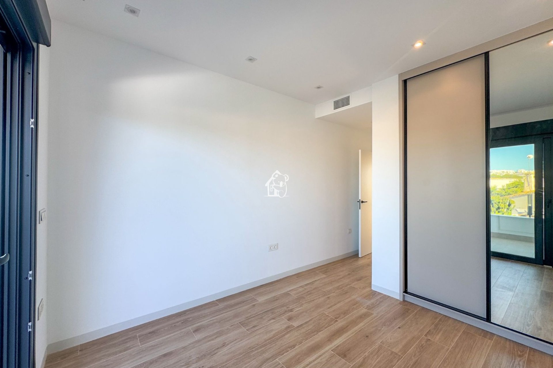 Obra nueva - Adosado - Cabo Roig