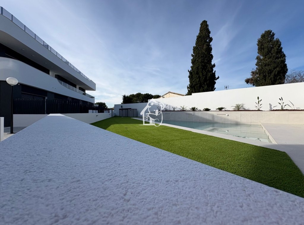 Obra nueva - Adosado - Cabo Roig