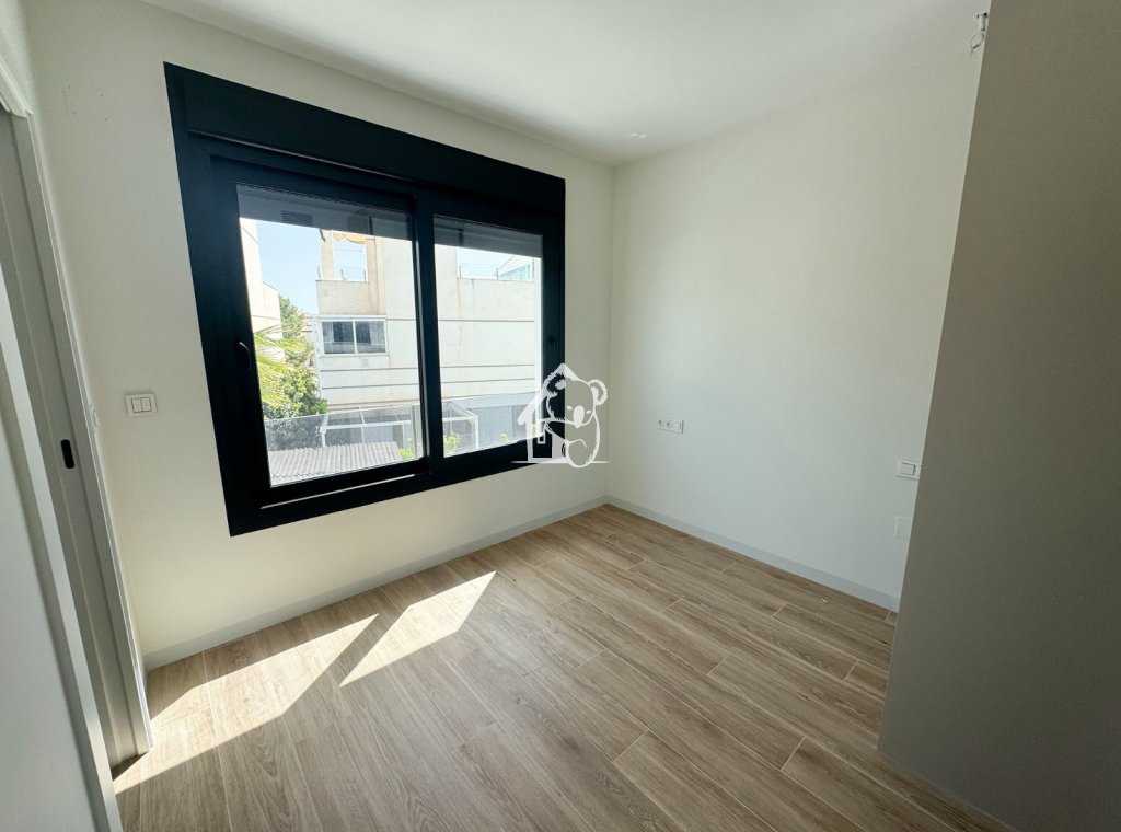Obra nueva - Adosado - Cabo Roig