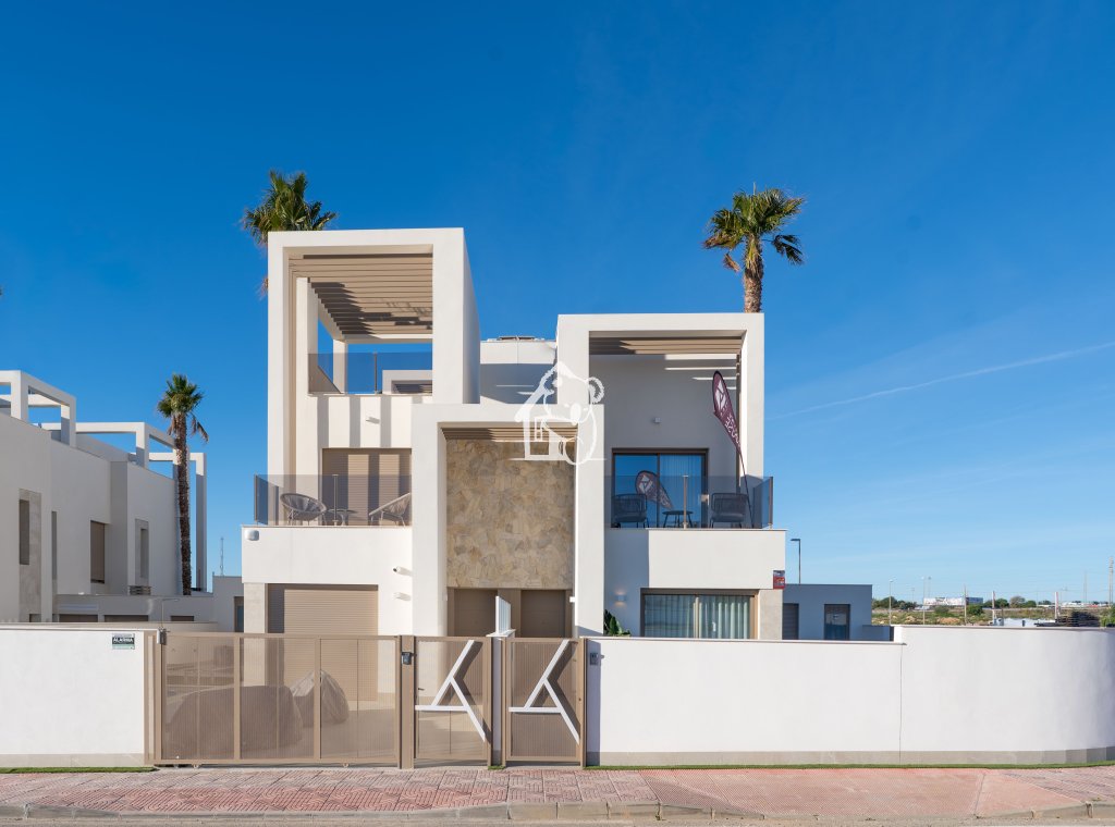 Obra nueva - Adosado - Los Alcázares