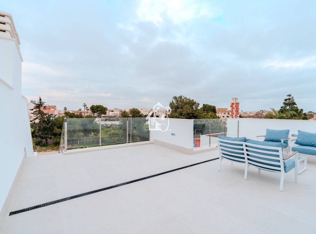 Obra nueva - Adosado - Los Alcázares