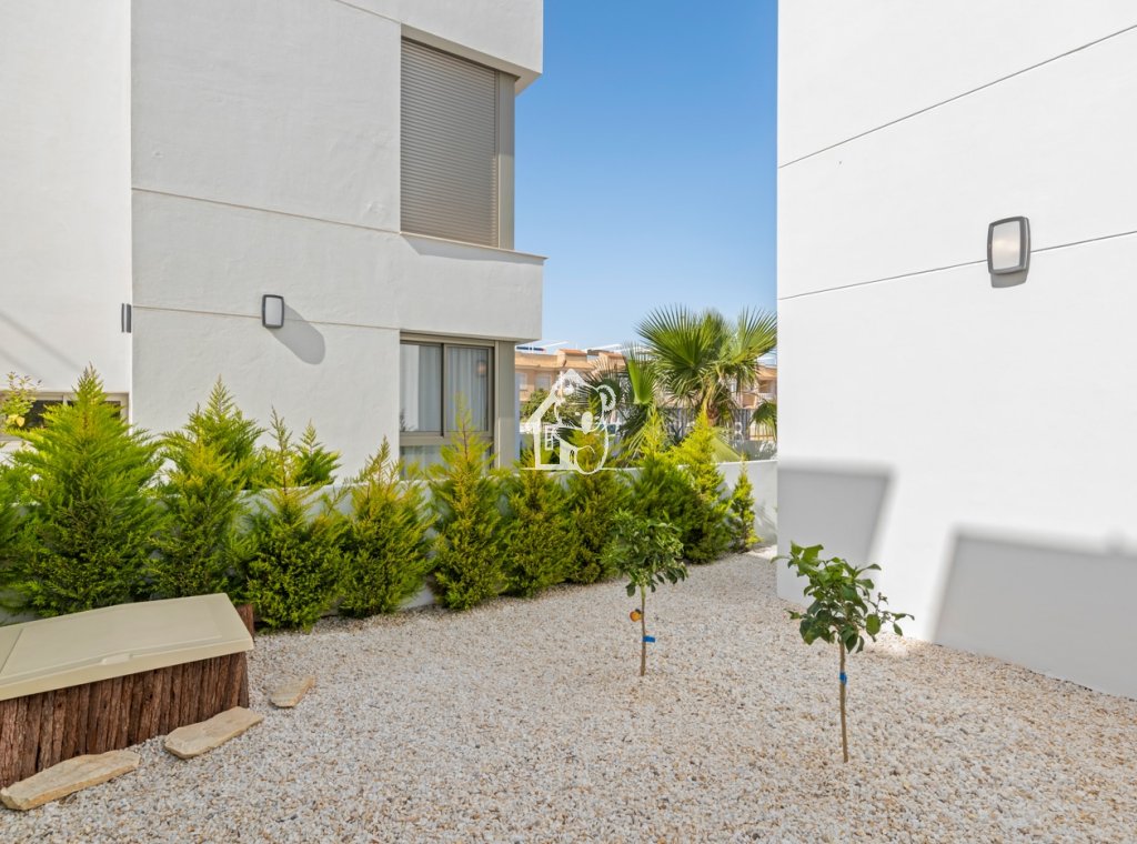 Obra nueva - Adosado - Los Alcázares